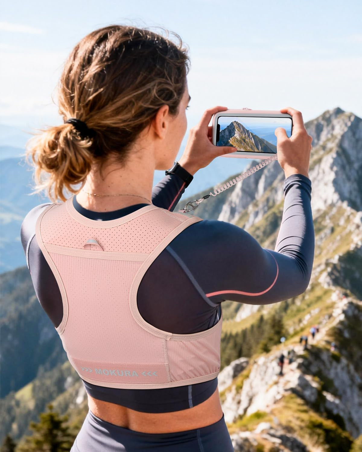 Running Vest for Women Men, Lightweight Hydration Vest with 500ML Soft Flask & Phone Holder, Reflective Running Backpack, Adjustable Run Pack Water Bottle, Runner Marathon Essentials